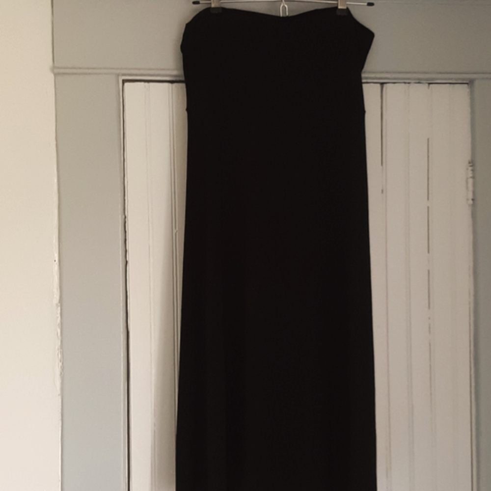 Large black strapless dress
